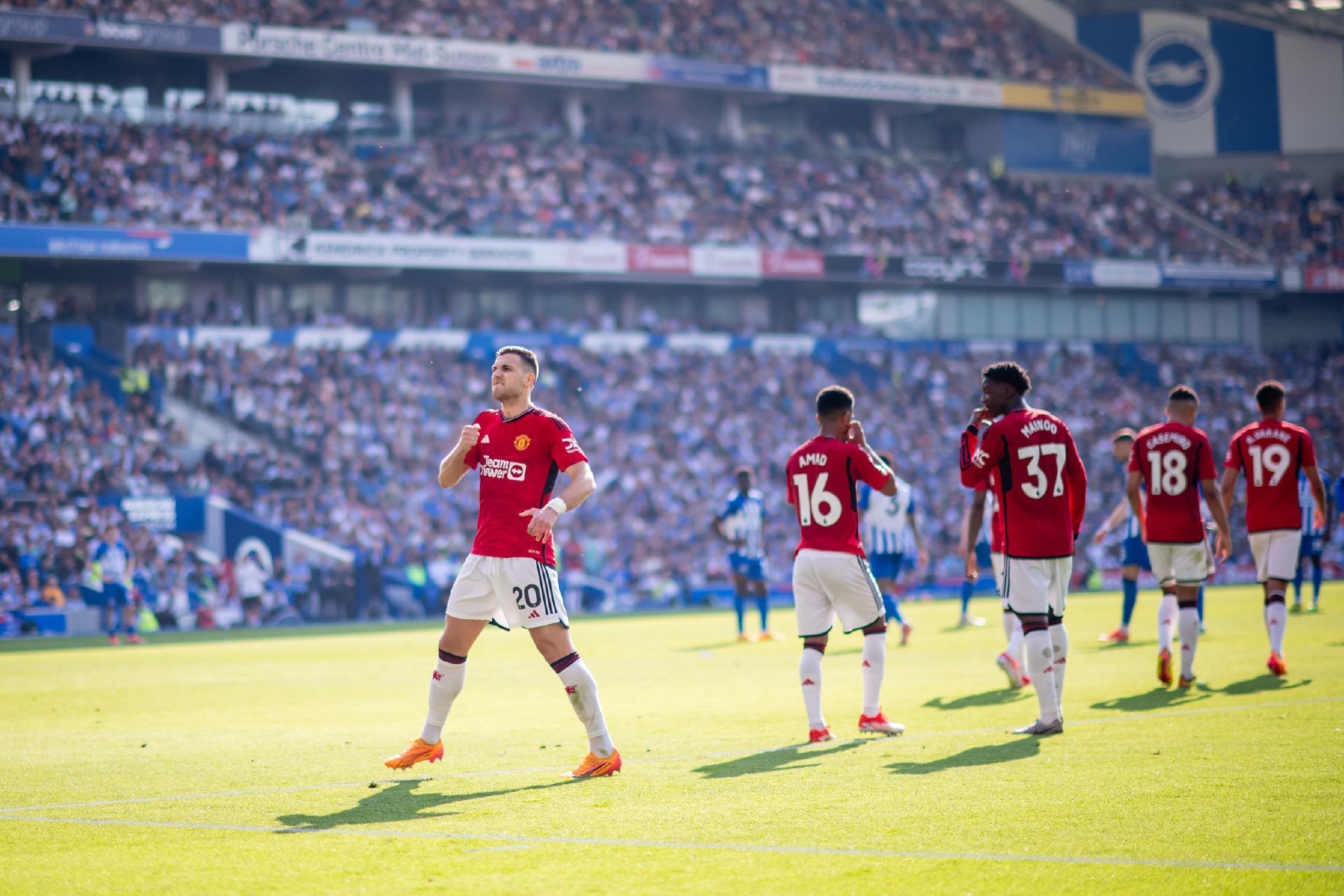 瞬息万变的 瞬息万变的