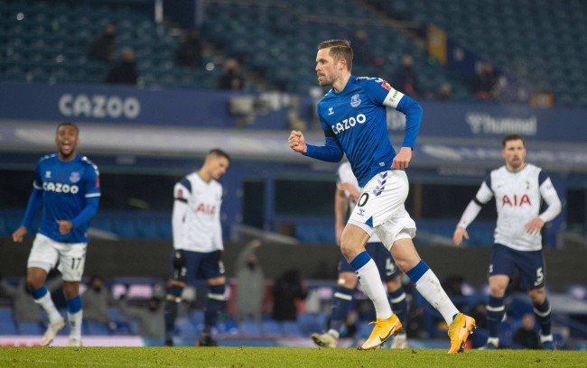 某知名团队 某知名团队